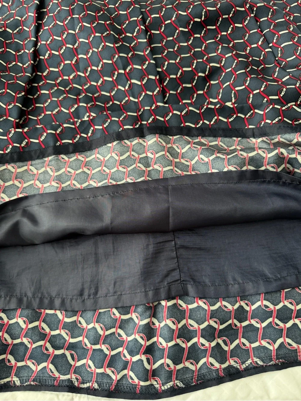 Vintage Talbots Pure Silk Printed A-Line Midi Skirt 12 Navy Red 90s Academia